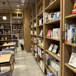 LAMP LIGHT BOOKS CAFE的實拍圖