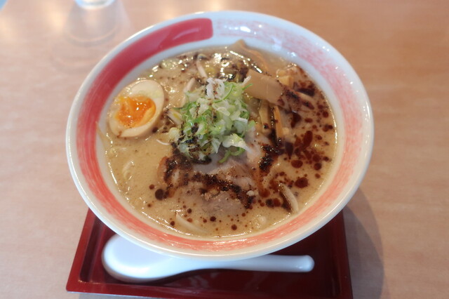 ラーメン やつや的实拍高清图
