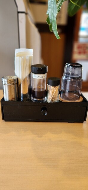 recommendations image for 泡系しおとんこつラーメン べらしお 総本店