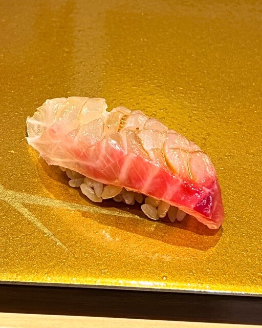 梅田 鮨 よこ田的實拍高清圖