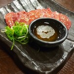 炭火肉酒場肉まる的实拍图