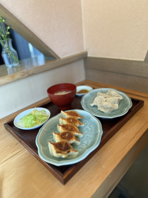 手作り餃子の店 吉春的實拍高清圖