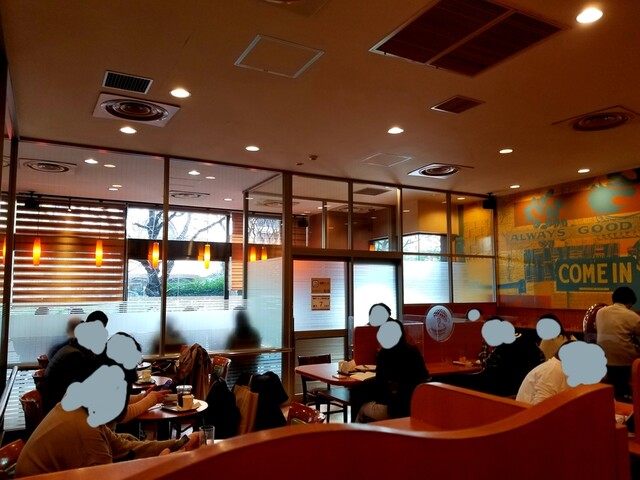 カフェ・ベローチェ 飯田橋駅東口店的實拍高清圖