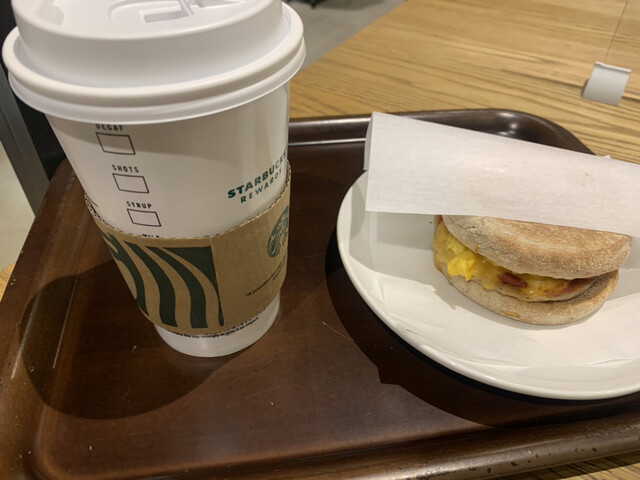 スターバックスコーヒー 東京駅 グランルーフ フロント店的實拍高清圖