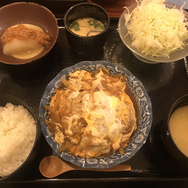 菜肴ますだ かつ進の姉妹店的实拍图