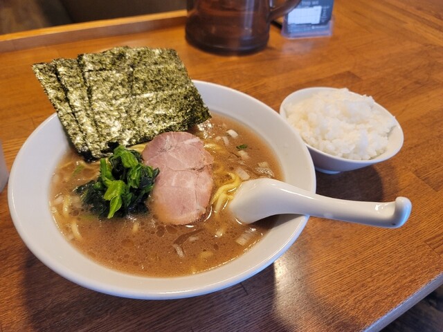 recommendations image for 神楽坂家系ラーメン モンタナ