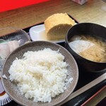 ヨッシャ食堂的实拍图