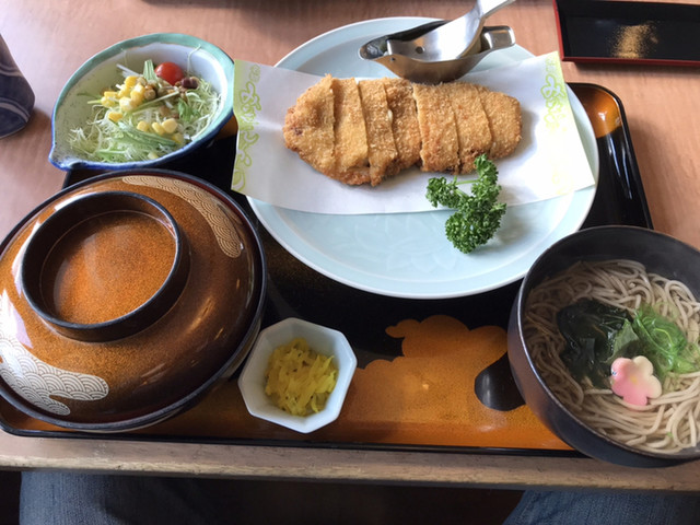 レストラン しん愛 亀岡店的实拍高清图