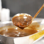 recommendations for 旨さと辛さがここちよい黒カレー 萬栄カレー