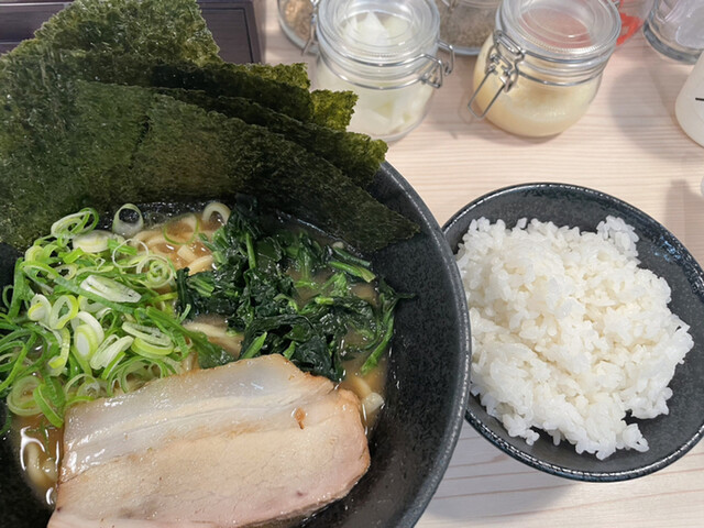 横浜家系ラーメン 梅田家的實拍高清圖