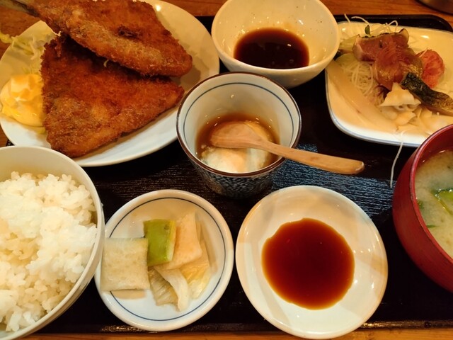 魚食堂 きてれつ 堀留町店的实拍高清图