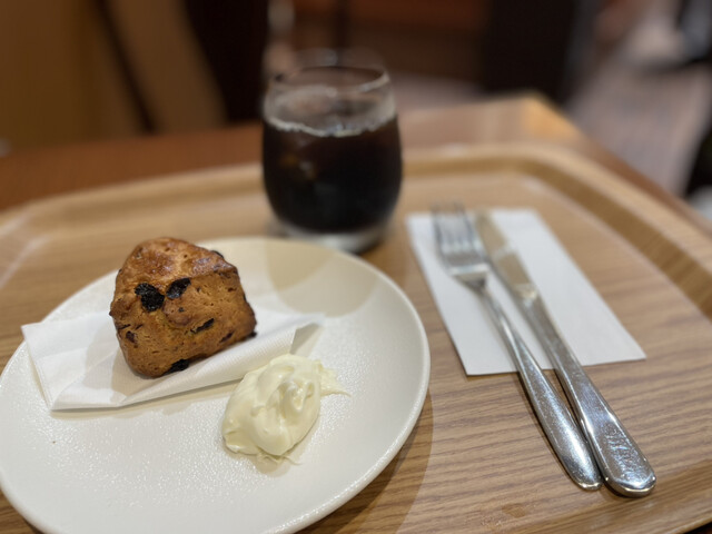 recommendations image for 菓子と喫茶 SIROYA