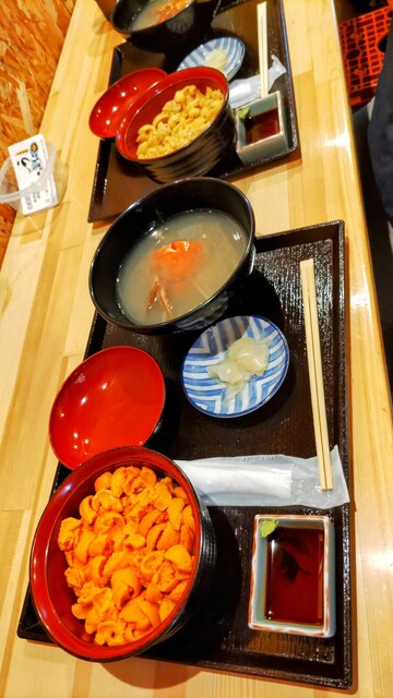 うに丼専科 うにどころ的实拍高清图
