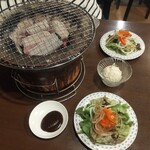 炭火焼江別ホルモン的实拍图