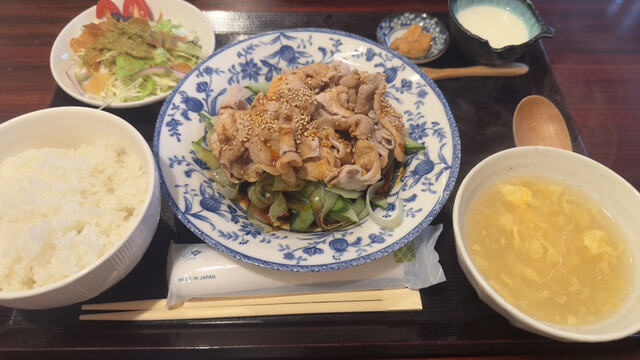 中国料理 かしの木的实拍高清图