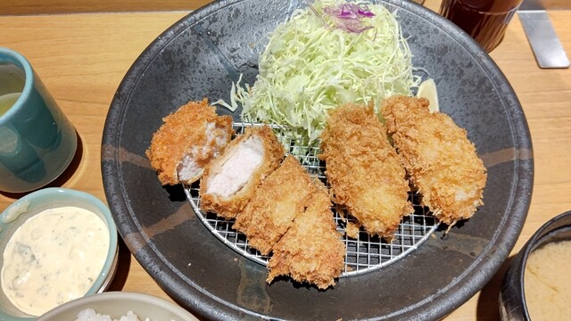 とんかつ いなば和幸 田町センタービル的实拍高清图