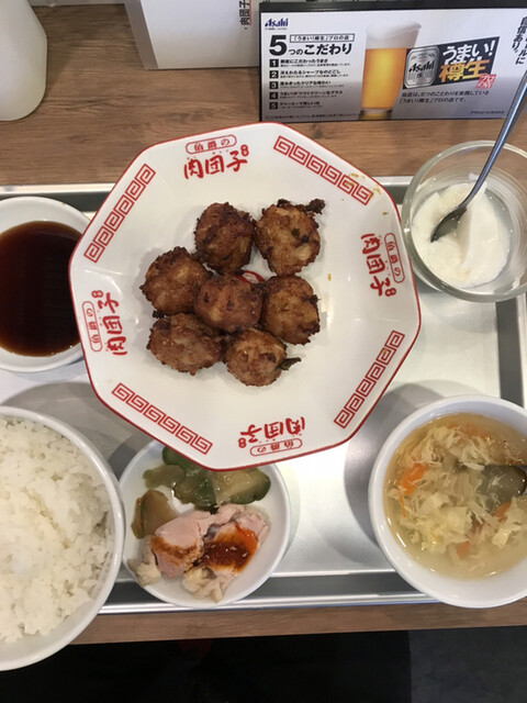 伯爵の肉団子 新宿御苑店的实拍高清图