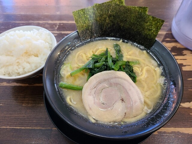 横浜家系ラーメン王子家的實拍高清圖