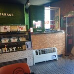 CAFE RESTAURANT GARAGE的实拍图