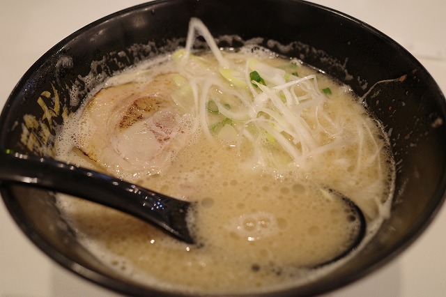 ラーメン海鳴 福岡空港店的實拍高清圖