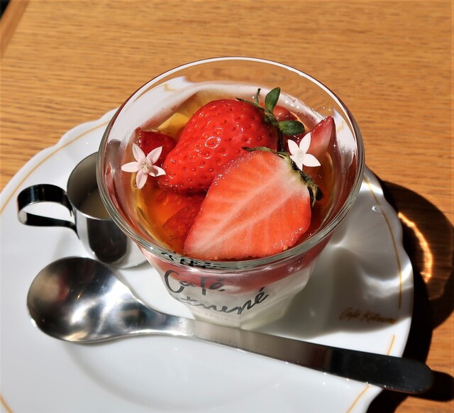 Cafe Kitsune ShinPuhKan Kyoto的实拍高清图