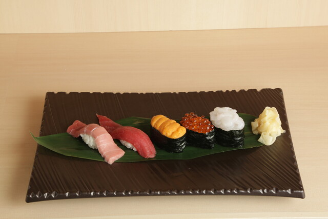 寿司菜的实拍高清图