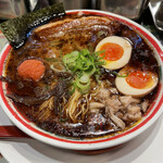 九州じゃんがららあめん 銀座店的实拍图