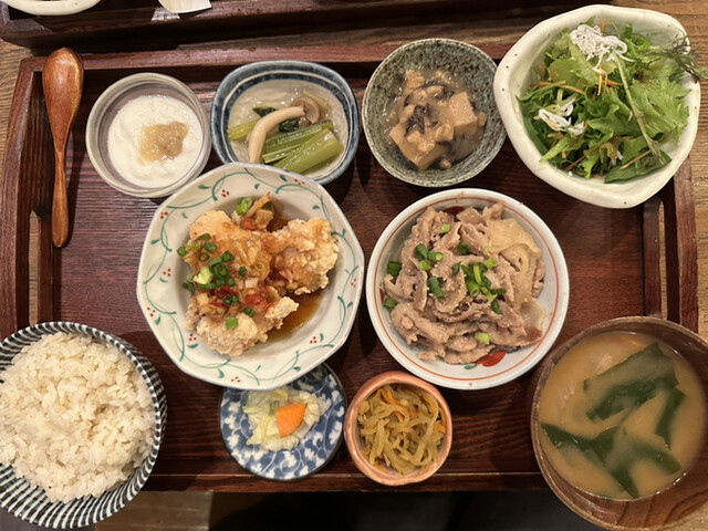 八百屋とごはん うらや 本店的實拍高清圖