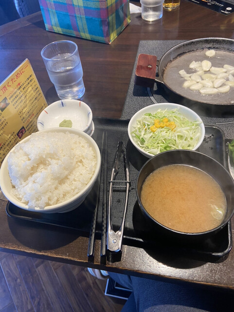 recommendations image for 肉屋の正直な食堂 新宿御苑店