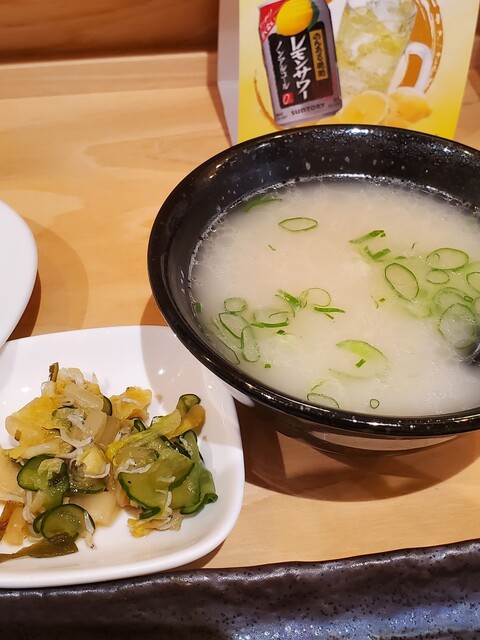 餃子酒場 ぴたり なんば店的实拍高清图