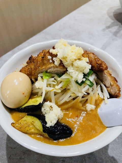 recommendations image for 旨辛ラーメン 表裏 高田馬場店
