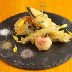 KAMEOKA FOOD kitchen的实拍图