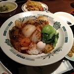 台北夜市 西新宿小田急第一生命ビル店的实拍图