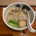 満鶏軒 秋葉原UDX秋葉原拉麺劇場店的實拍圖