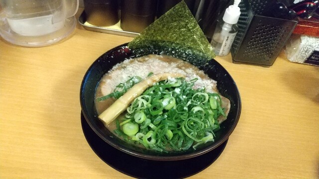 濃厚らーめん 驚麺屋的实拍高清图