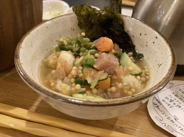 こめらく お茶漬けといろどり唐揚げ。 新宿ミロード店的实拍高清图