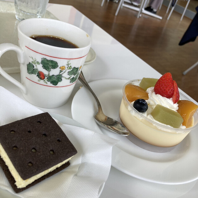 recommendations image for 六花亭 鶴見橋店