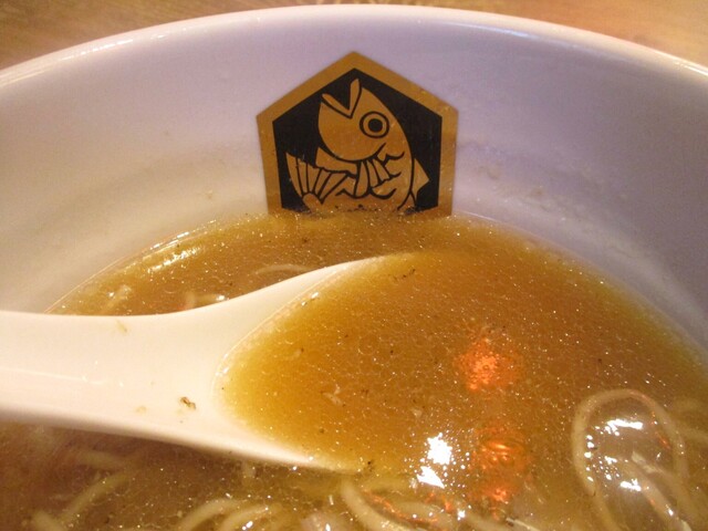 真鯛らーめん 麺魚 秋葉原UDX秋葉原拉麺劇場店的实拍高清图