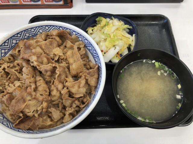 吉野家 三鷹駅南口店的實拍高清圖