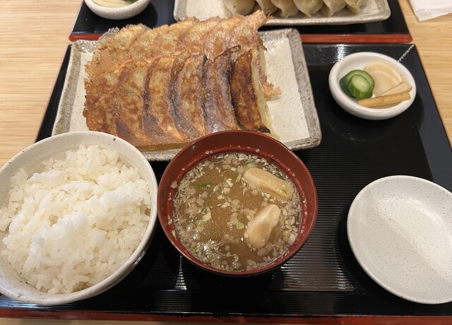 ぎょうざ処 亮昌 新風館的实拍高清图