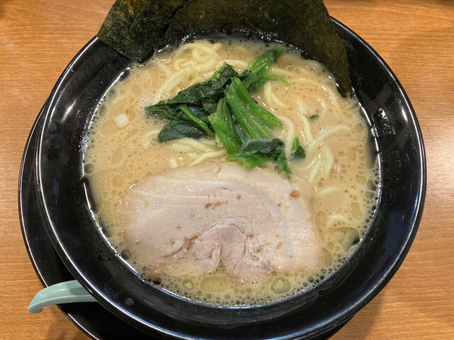 横浜家系ラーメン 極豚家的實拍高清圖