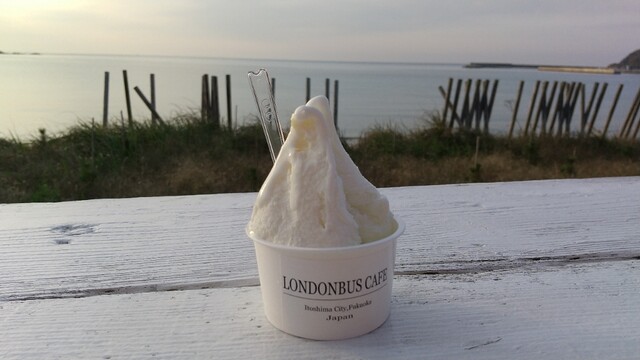 ロンドンバスカフェ的實拍高清圖