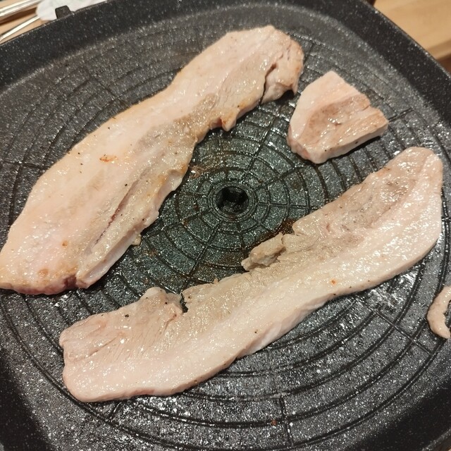 韓国肉料理・石鍋イニョン 道頓堀店的實拍高清圖