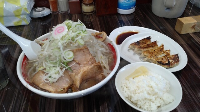 ラーメンさんぱち 平岡店的实拍高清图