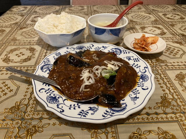 中国東北料理　美食村的实拍高清图