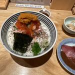 日本橋海鮮丼 つじ半 ミッドタウン店的實拍圖
