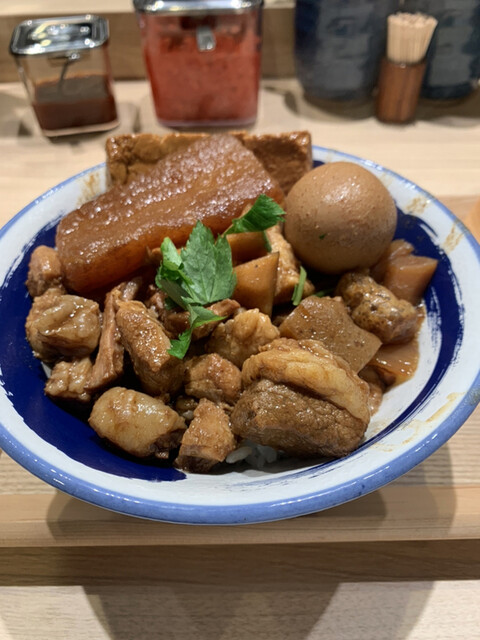 肉めし岡もと 足立入谷店的實拍高清圖