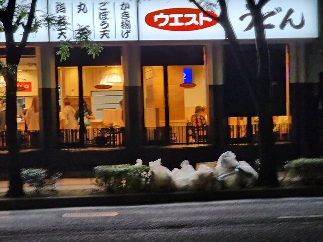 ＷＥＳＴ 舞鶴店的实拍高清图