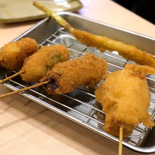 串かつじゃんじゃん 本町店的实拍高清图