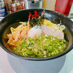 東京油組総本店 赤坂見附組的实拍图